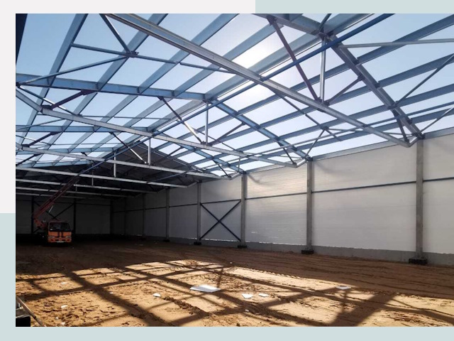 Строительство сенохранилищ в Гатчине