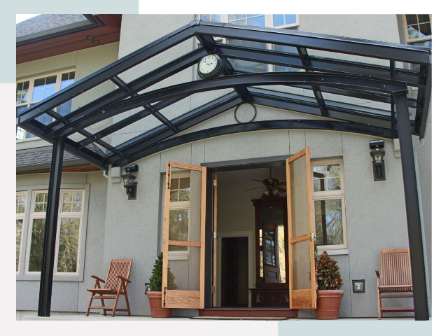 Козырьки металлические в Гатчине